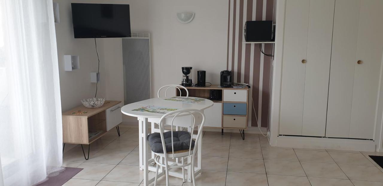 Studio Proche Ecole De Voile Et Plage Apartment Saint-Georges-de-Didonne ภายนอก รูปภาพ